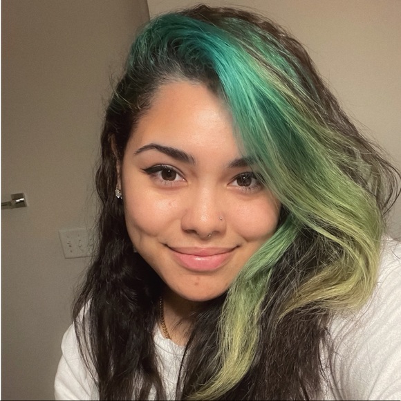 Meet your Posher, Nellina - Picture 1 of 1